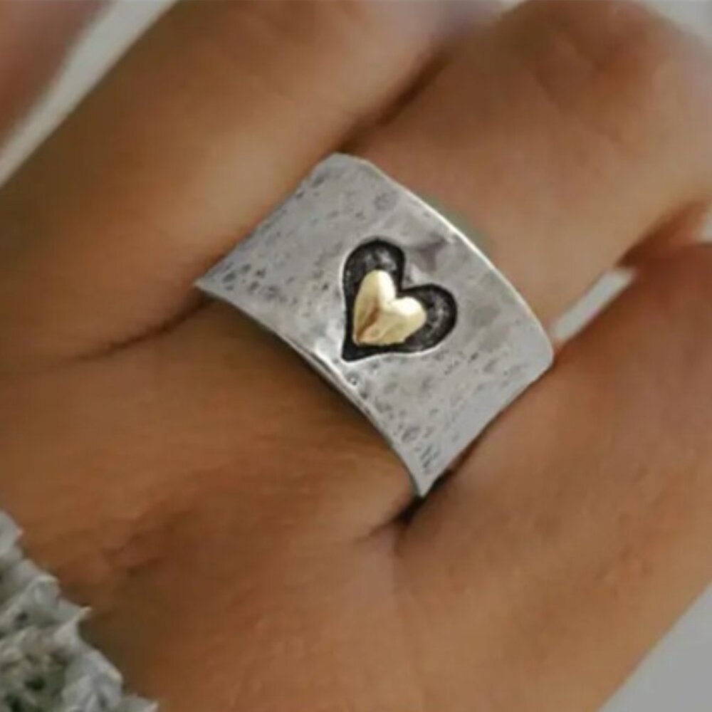 Vintage Boho Hippie Style Wide Hammered Band and Heart Design Ring